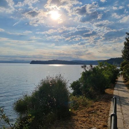 Piran Beach House - Private Oasis - Beachfront Apartment With A Sea View Terrace Exterior foto