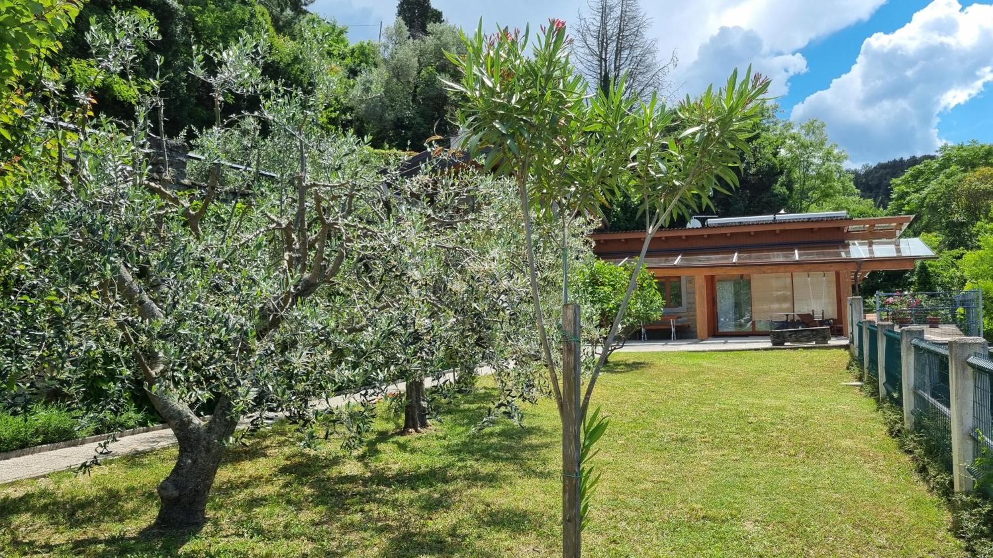 Piran Beach House - Private Oasis - Beachfront Apartment With A Sea View Terrace Exterior foto