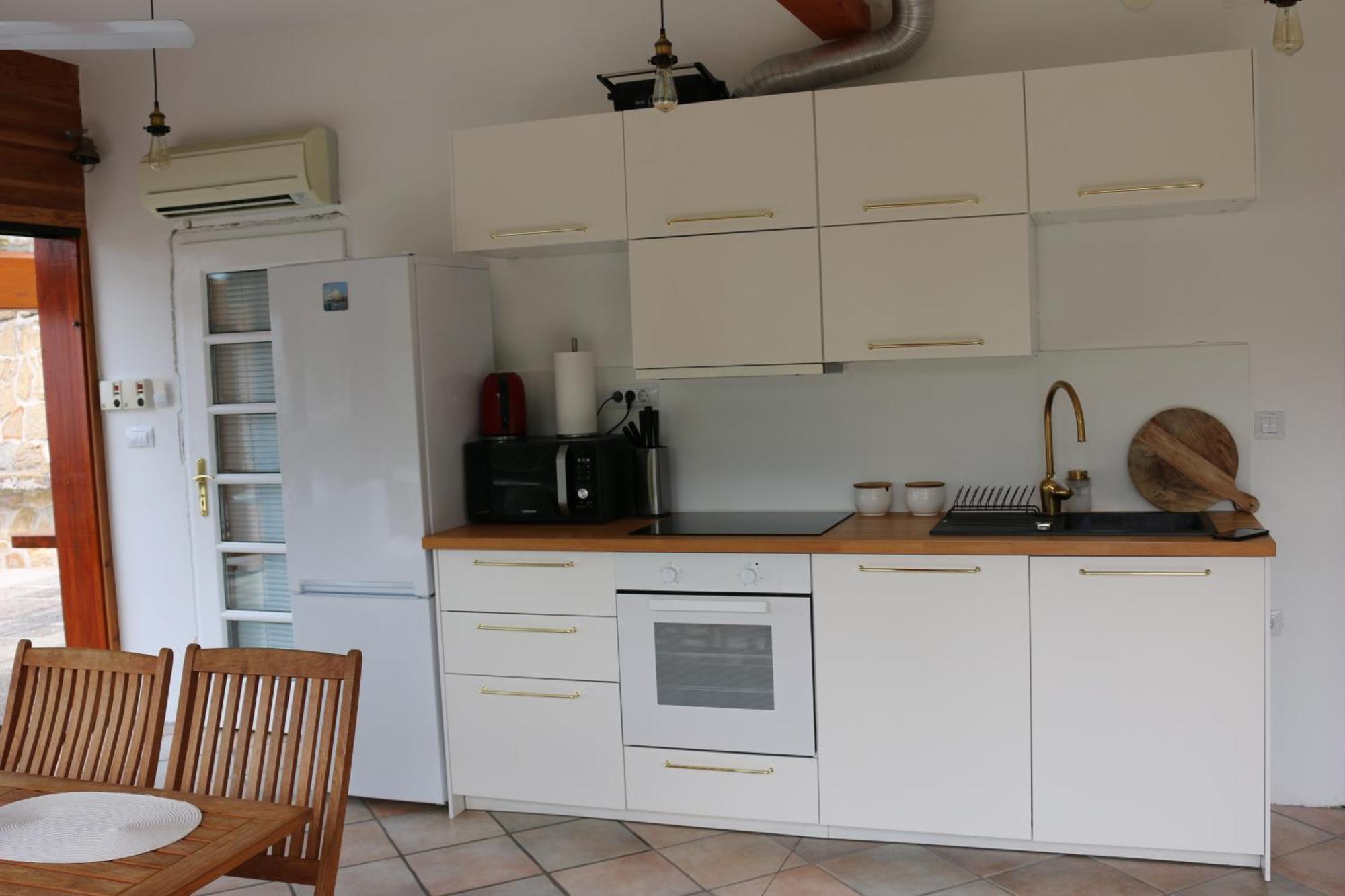 Piran Beach House - Private Oasis - Beachfront Apartment With A Sea View Terrace Exterior foto