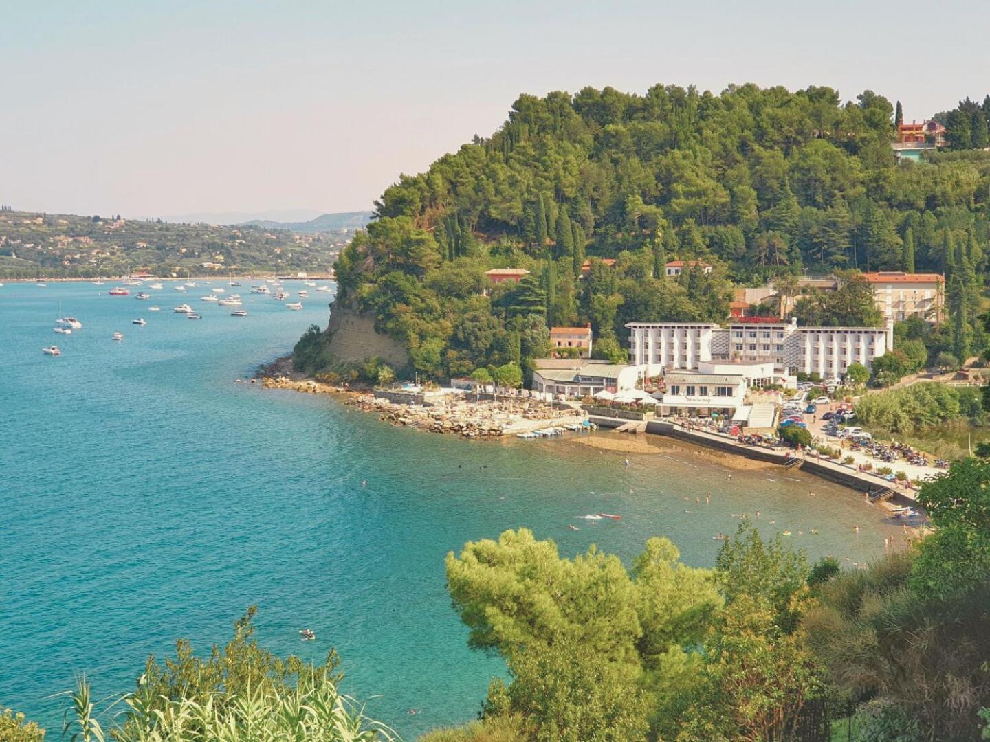 Piran Beach House - Private Oasis - Beachfront Apartment With A Sea View Terrace Exterior foto